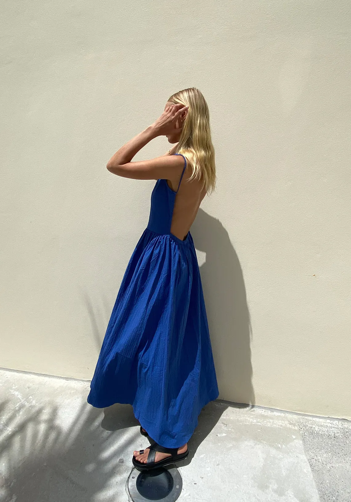 BACKLESS MAXI DRESS COBALT