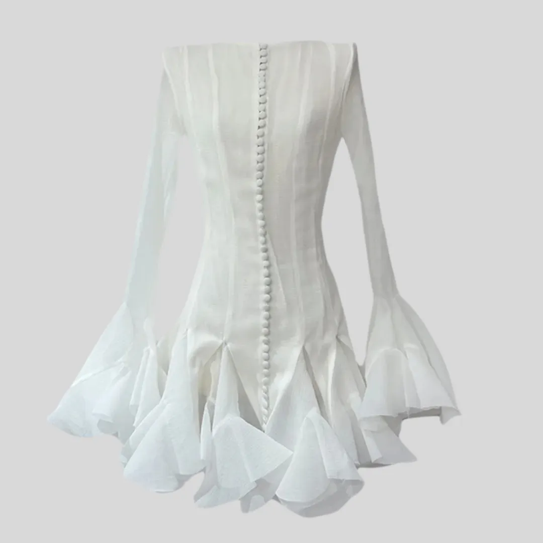 Elegant Silhouette Dress With Flared Sleeves And Hemline - White