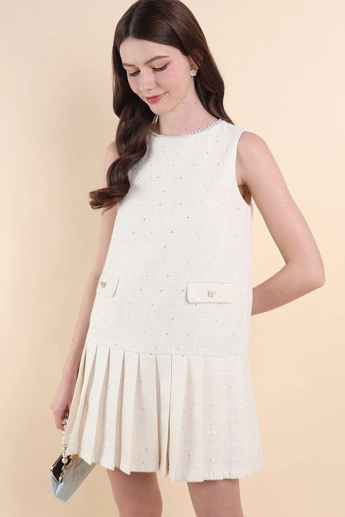 GLITZ PEARL TWEED PLEATED DRESS IN CREAM OAT