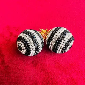 layla flip studs