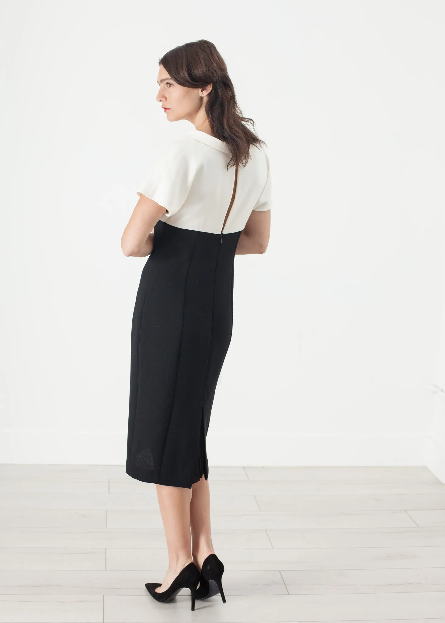 Pearl Fastened Dress in Cream/Black - A Stylish and Fashionable Choice