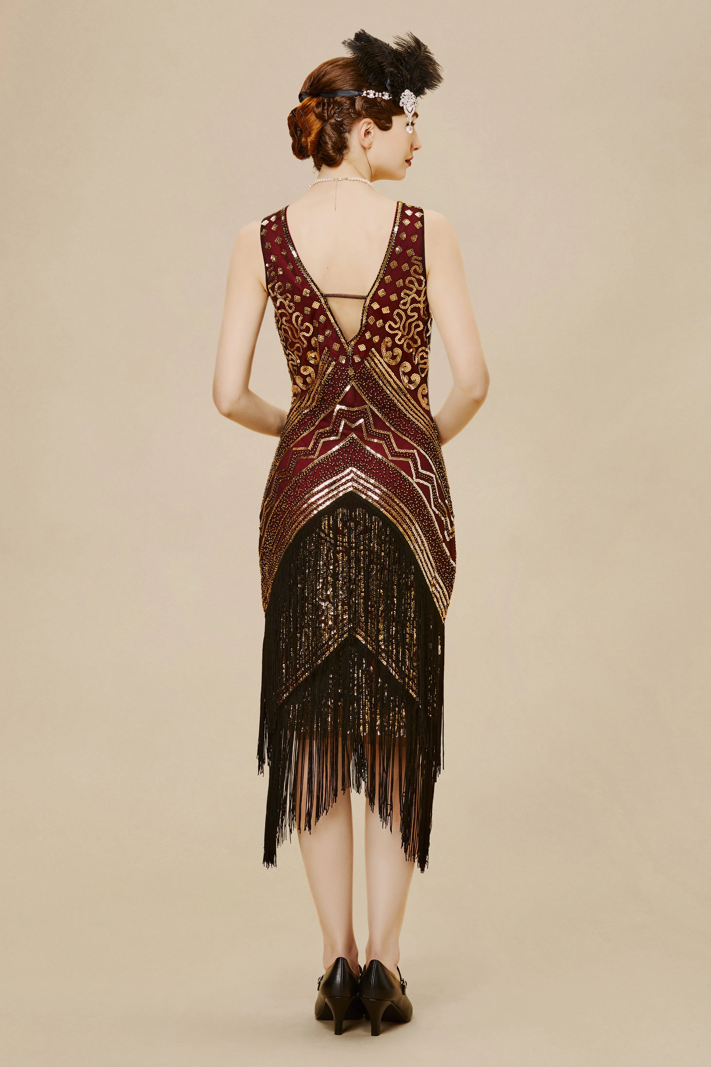 Rolling 20s Deep V-Neck Prom Dress