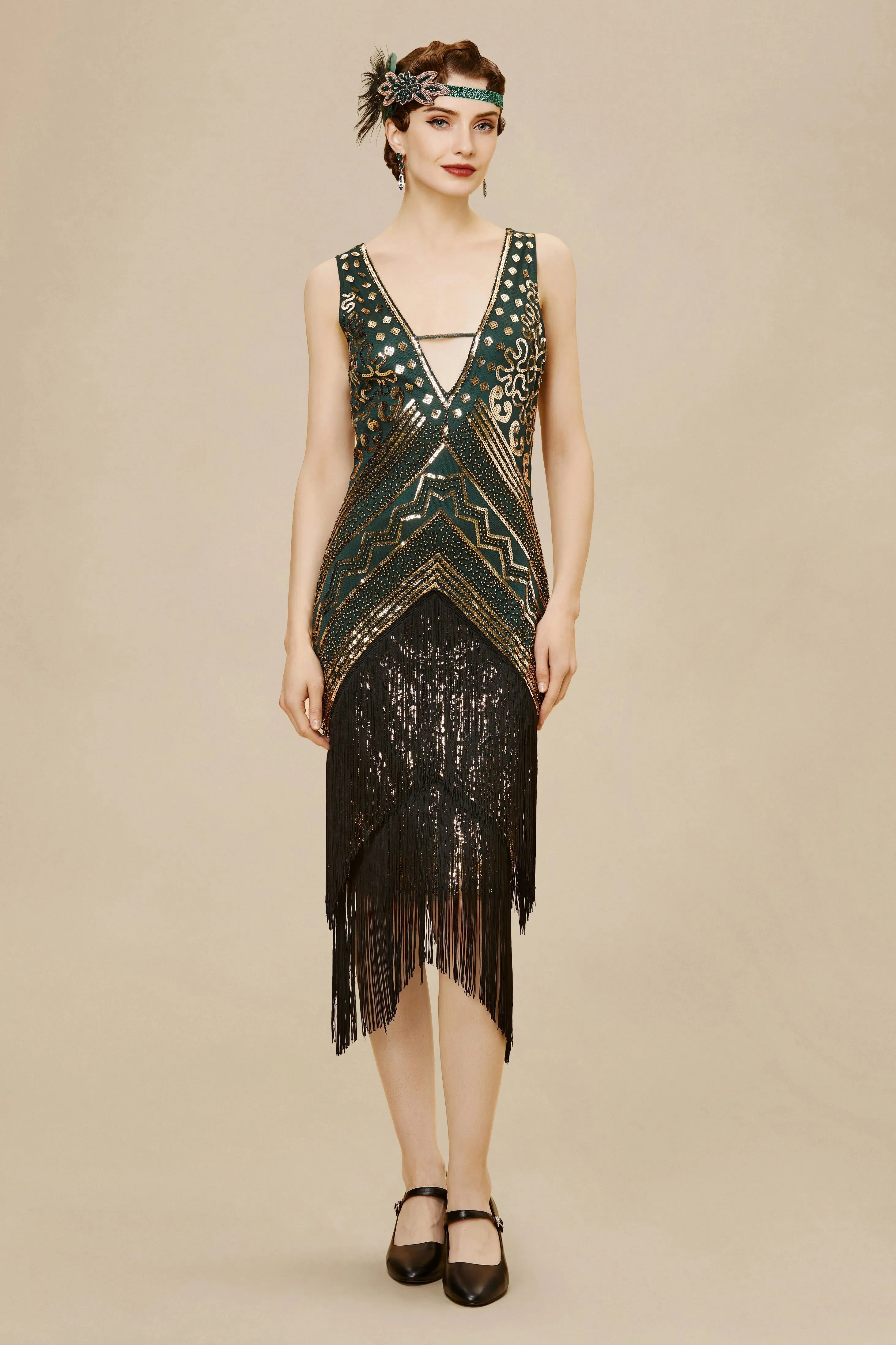 Rolling 20s Deep V-Neck Prom Dress